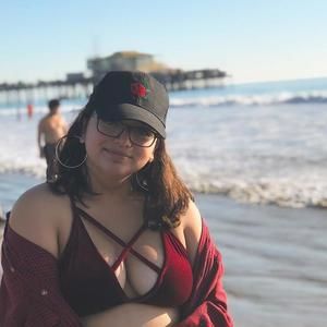 Meet your Posher, Maya